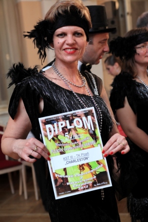 15 - marcela s diplomem